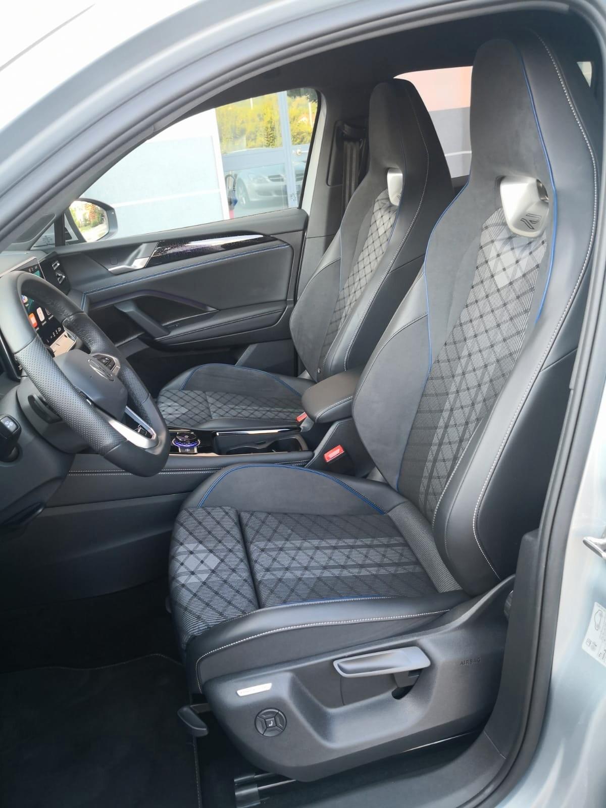 Volkswagen Tiguan 2.0 TDI 150 CV DSG R-Line ***GARANZIA VW***