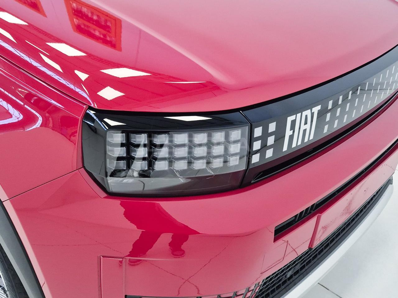 Fiat Grande Panda 1.2 hybrid la prima 110cv edct