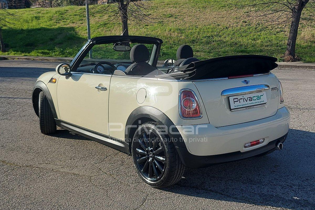 MINI Mini 1.6 16V Cooper D Cabrio