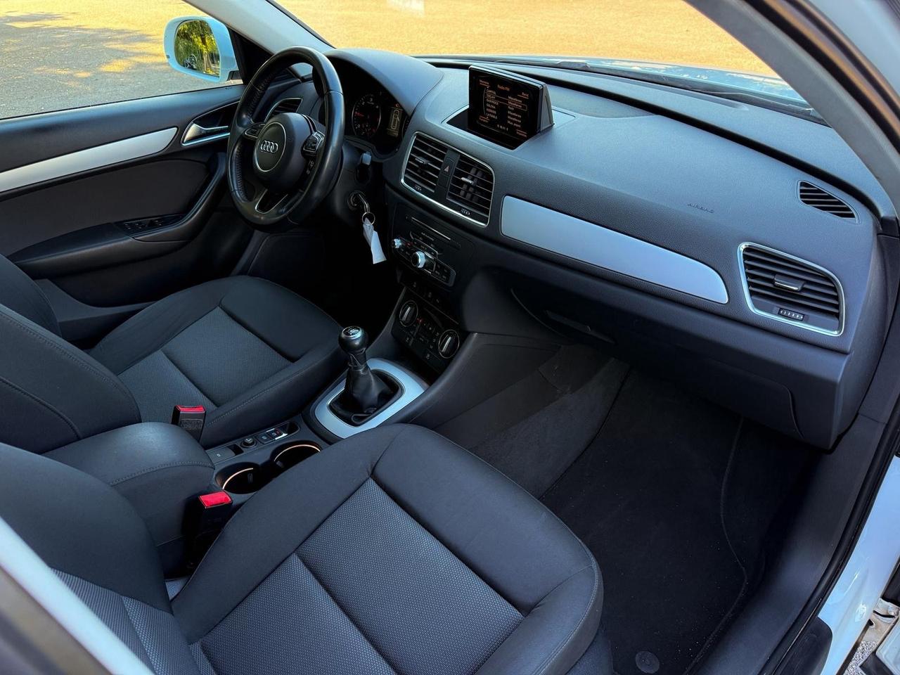 Audi Q3 2.0 TDI 120 CV Sport