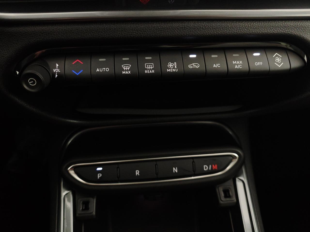 Fiat 600 Hybrid 100 CV DCT MHEV La Prima 2025