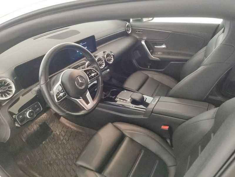 Mercedes-Benz CLA Shooting Brake 180 d Sport auto