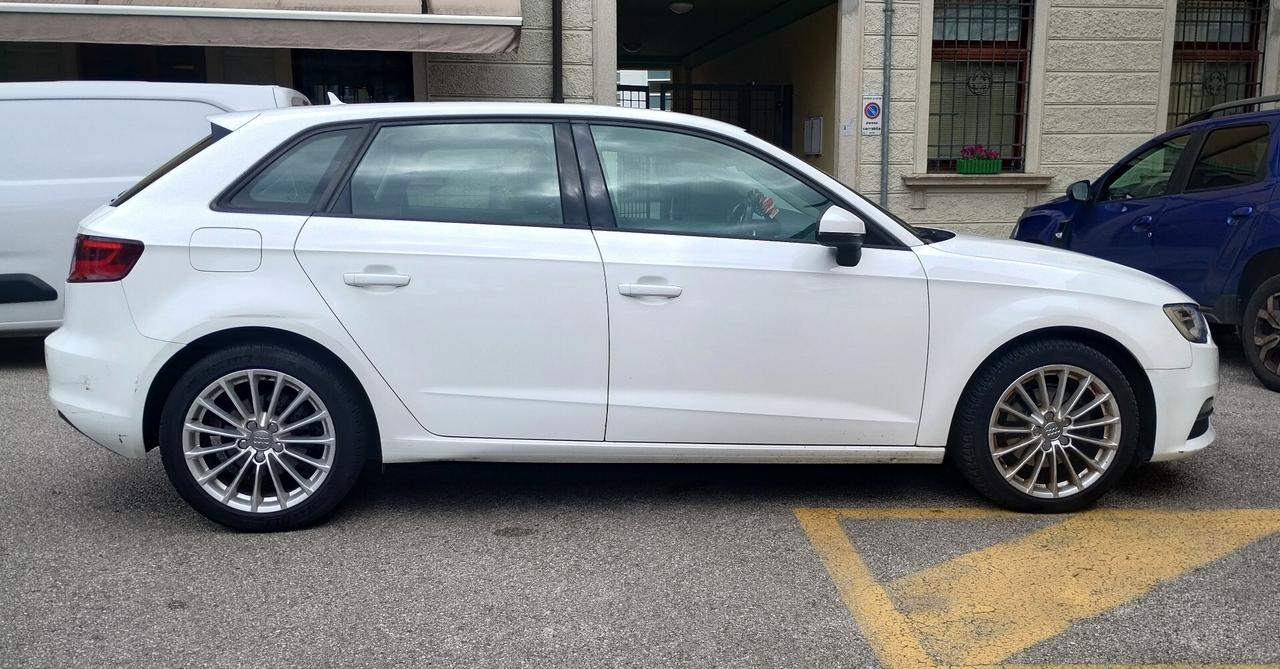 Audi A3 SPB 1.6 TDI clean diesel Business NEOPATENTATI
