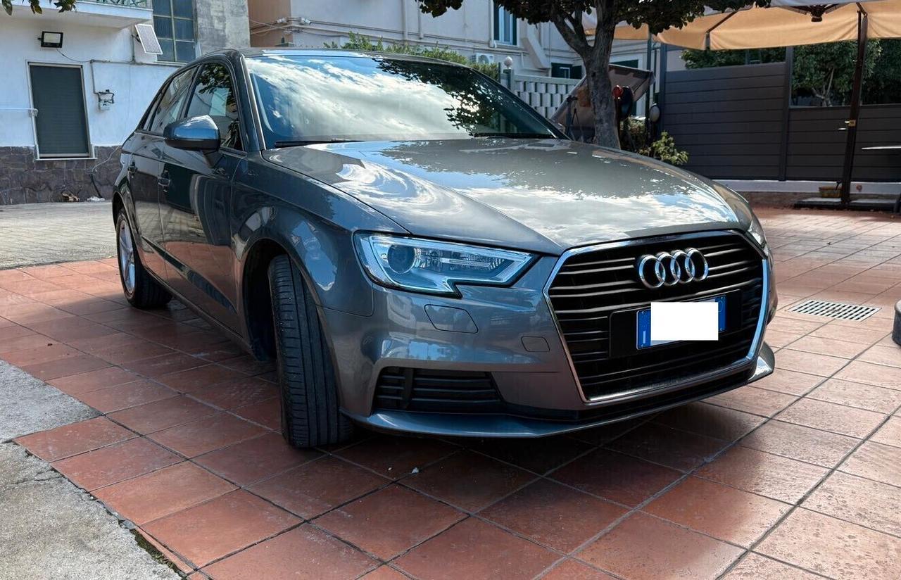 Audi A3 Sportback 30 TDI Business