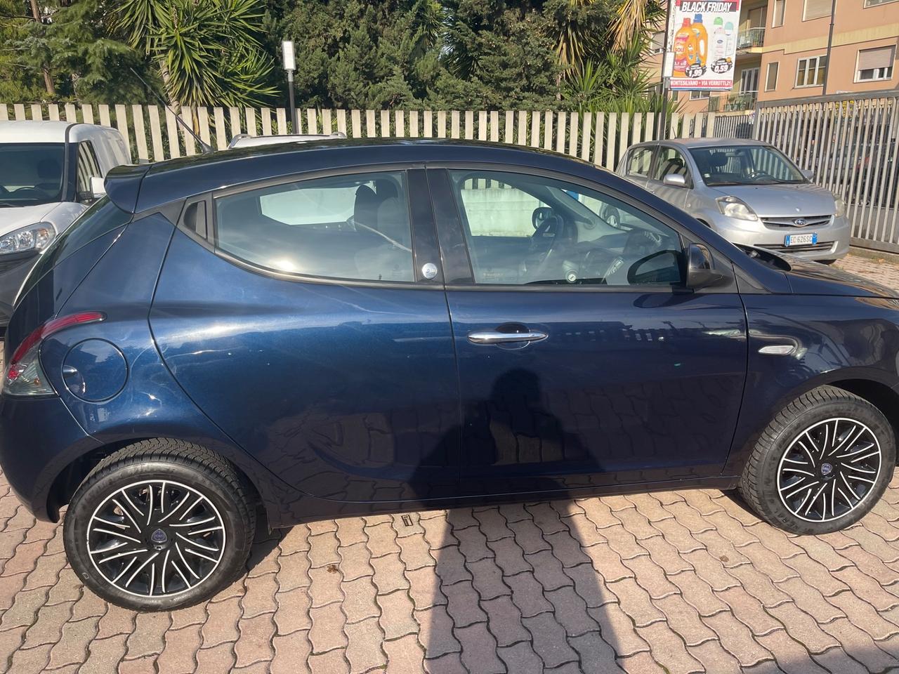 Lancia Ypsilon 1.2 69 CV 5 porte GPL Ecochic Gold