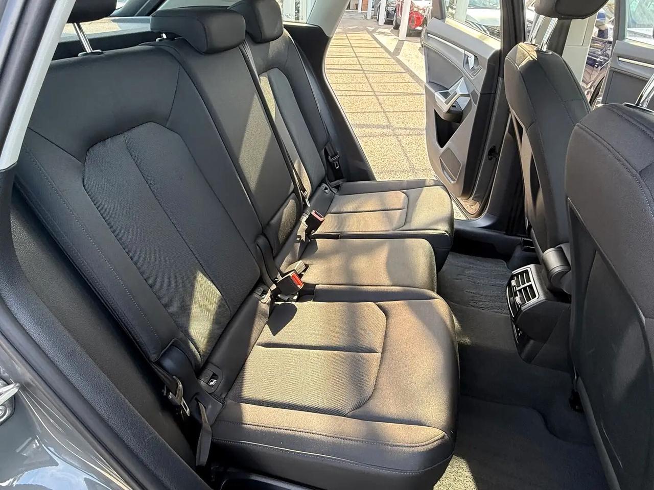 Audi Q3 35 TDI S tronic Business Advanced FARI MATRIX