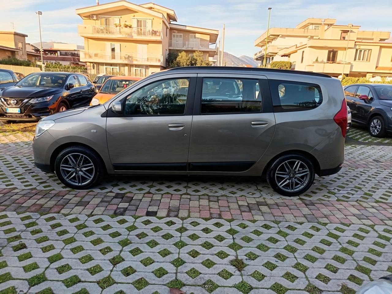 Dacia Lodgy 1.5 dCi 8V 110CV 5 posti Lauréate