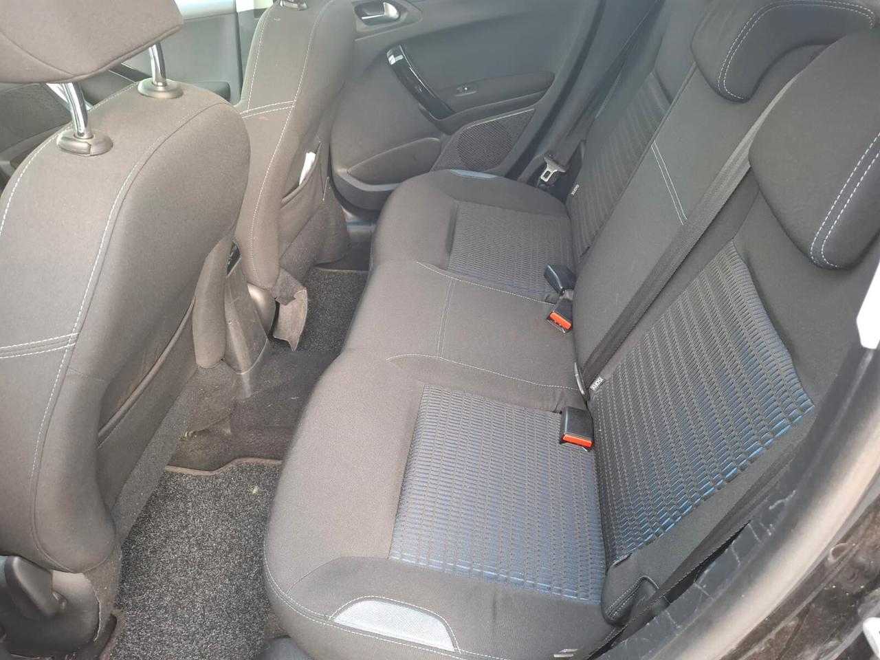 PEUGEOT 208 1.4 DIESEL 68 CV ALLURE