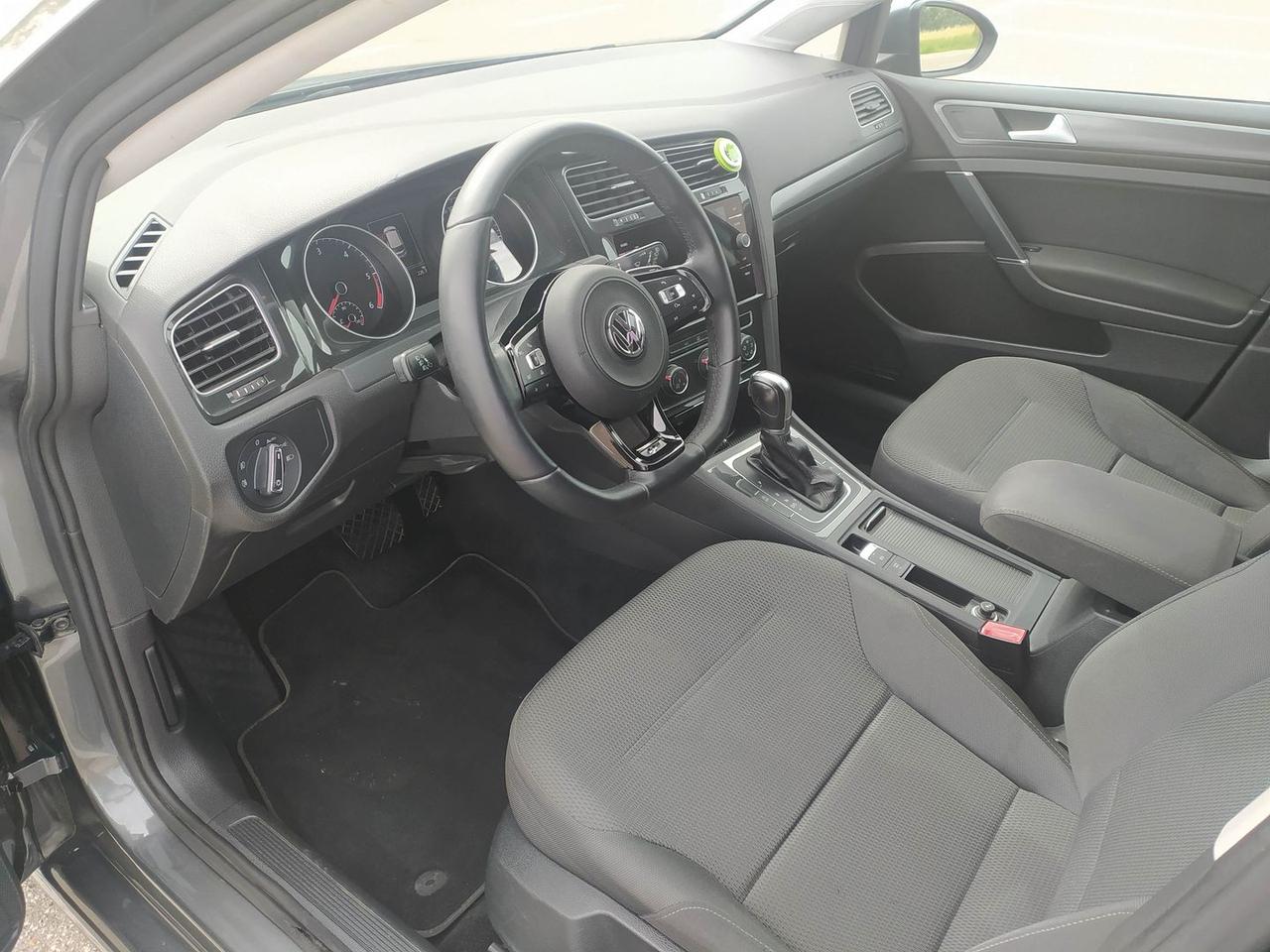 Volkswagen Golf Business 1.6 TDI BlueMotion #11156