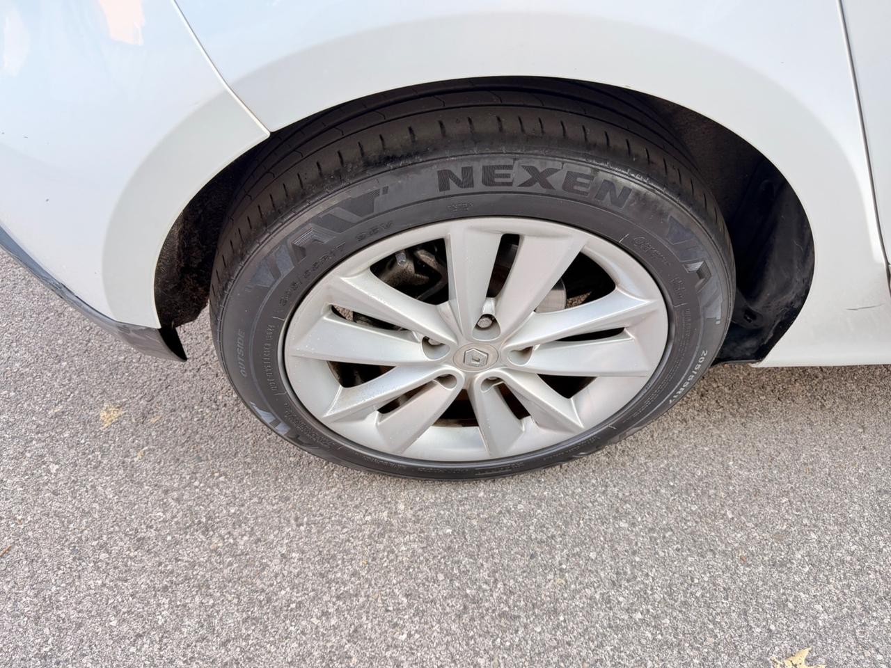 Renault Scenic 1.5DCI 2011 neopatentati pronto uso pelle navi