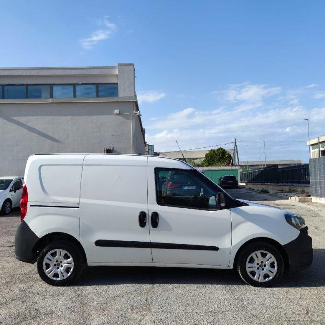 FIAT DOBLO' 1.6 M-JET 105CV FURGONE 3 POSTI