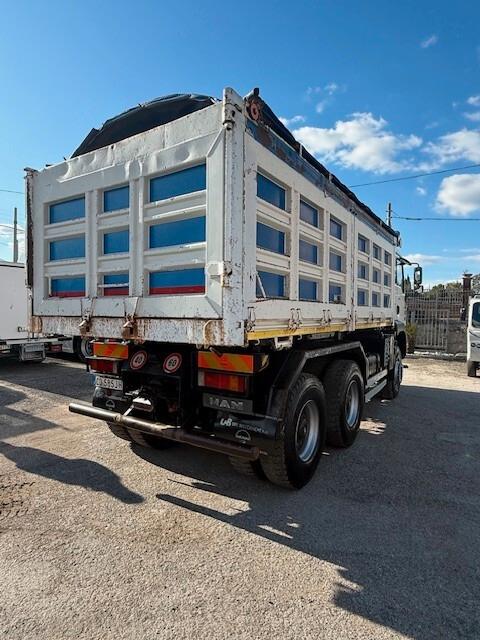 Autocarro Man TG 460 3 assi gemellato ribaltabile