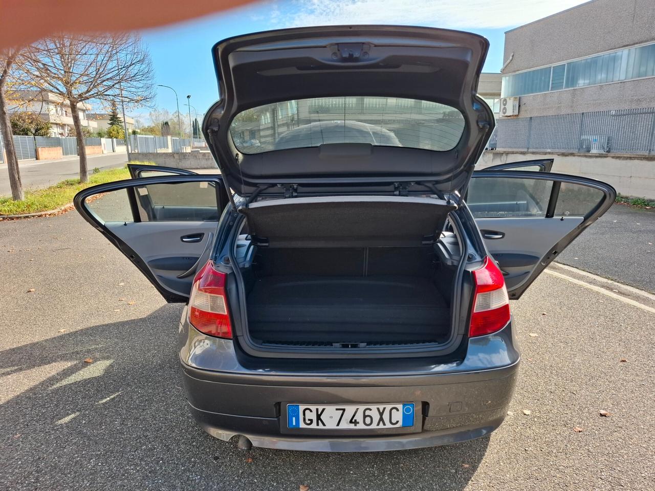 Bmw 118 118d cat 5 porte Futura