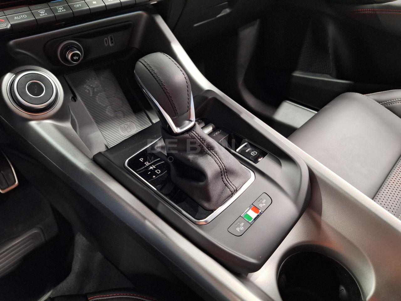 Alfa Romeo Tonale 1.5 hybrid tributo italiano 160cv tct7