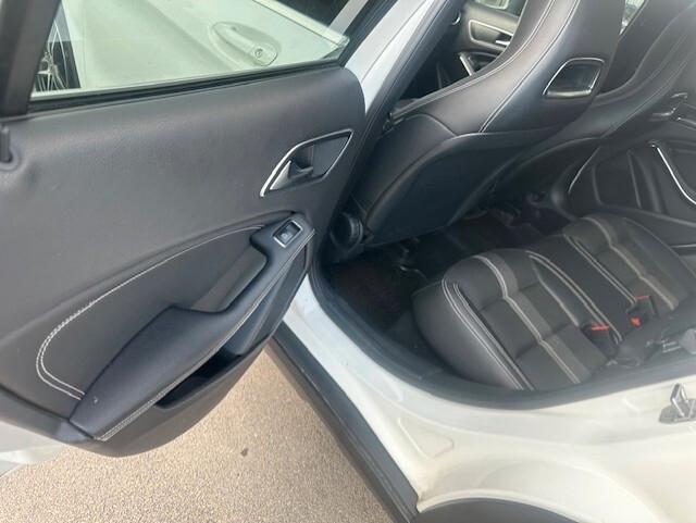 MERCEDES GLA AMG AUTOMATICO 2019