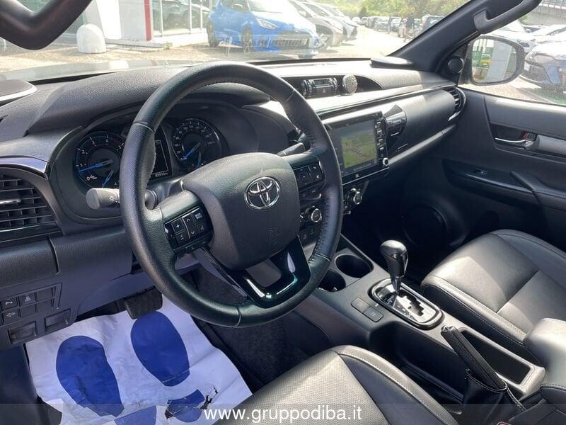 Toyota Hilux IV 2021 2.8 d double cab Invincible 4wd auto