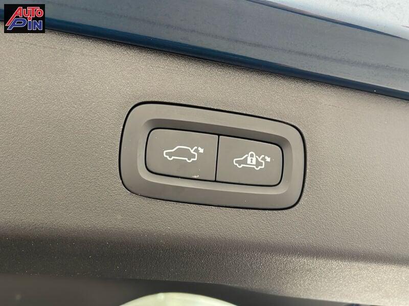 Lynk & Co 01 01 PHEV *TETTO APRIBILE