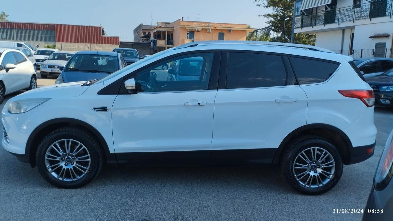 Ford Kuga 2.0 TDCI 140 CV 4WD Titanium