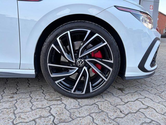 VOLKSWAGEN Golf VIII 2.0 TSI DSG GTI