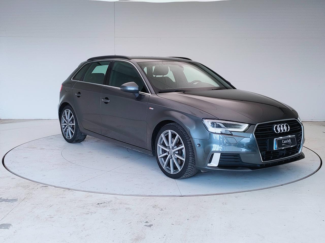 AUDI A3 III 2016 Sportback - A3 Sportback 35 2.0 tdi Sport 150cv s-tronic 7m