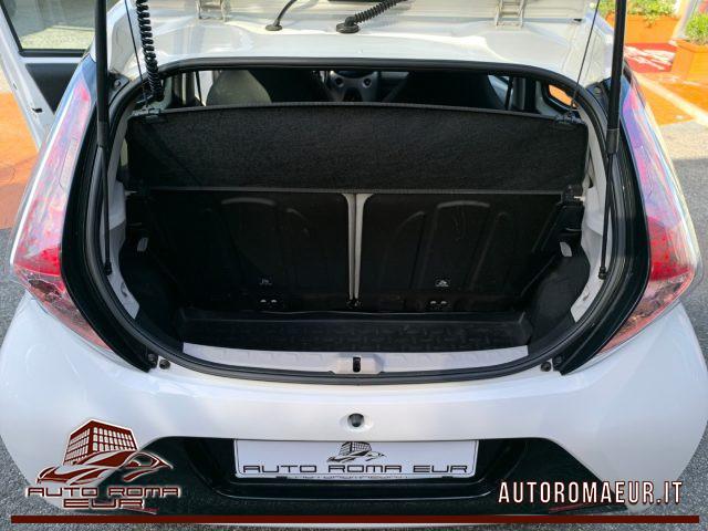 TOYOTA Aygo 1.0 VVT-i 69 CV 5 porte x-cool TSS PREZZO REALE!