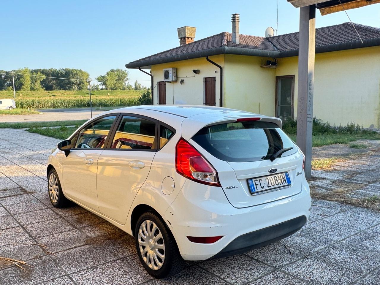 Ford Fiesta 1.5 TDCi 75CV 5 porte Business