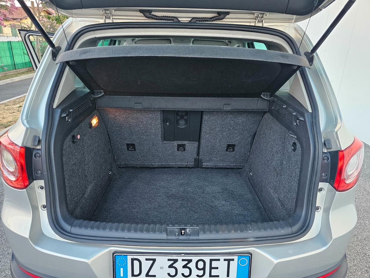 Volkswagen Tiguan 2.0 TDI DPF 4MOTION tiptronic Sport & Style