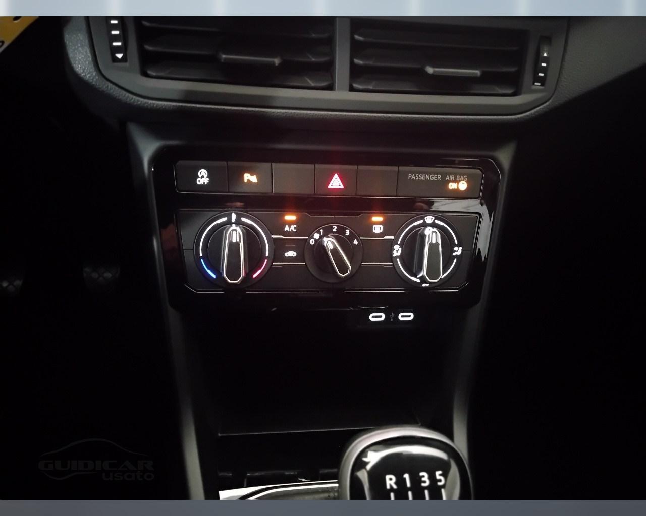 VOLKSWAGEN T-Cross 2019 - T-Cross 1.0 tsi Style 110cv