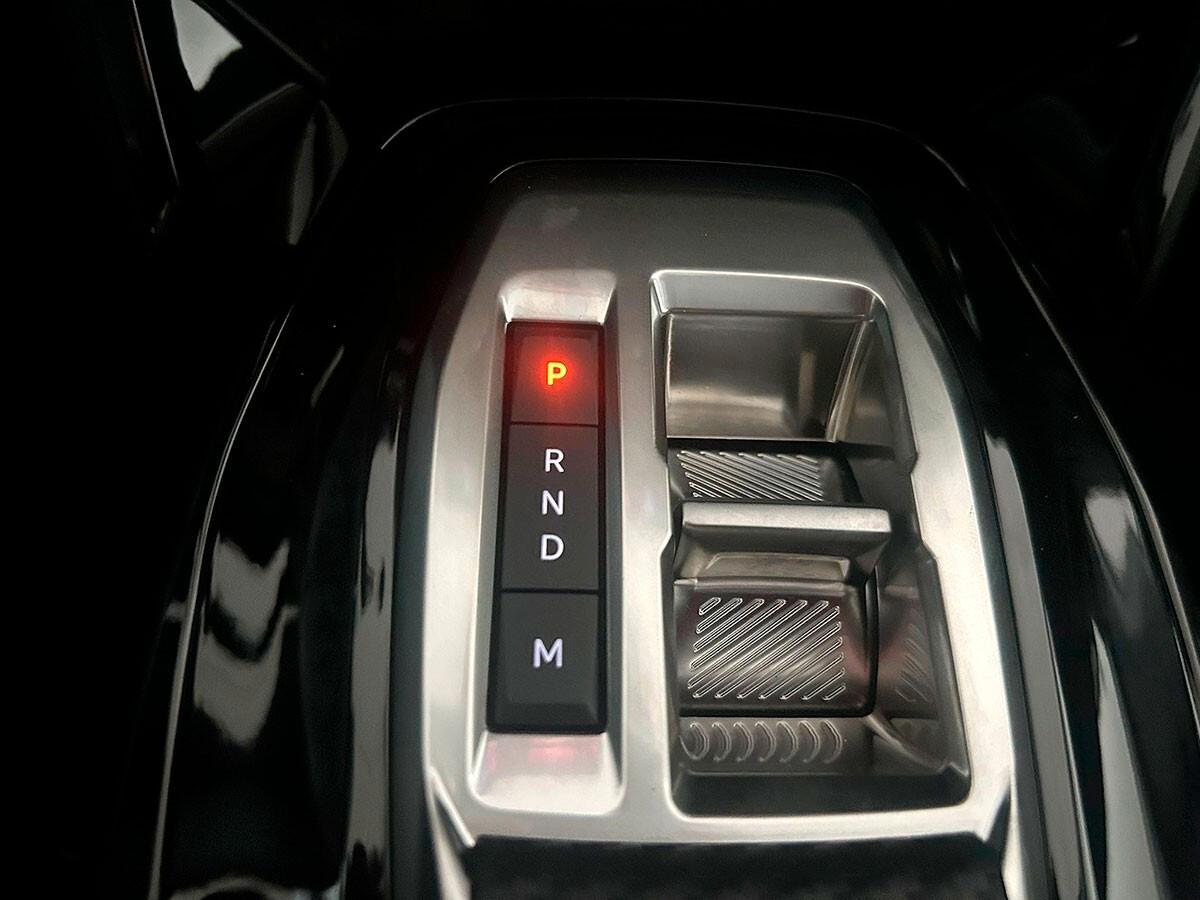 Peugeot 208 Hybrid 100 e-DCS6 Allure