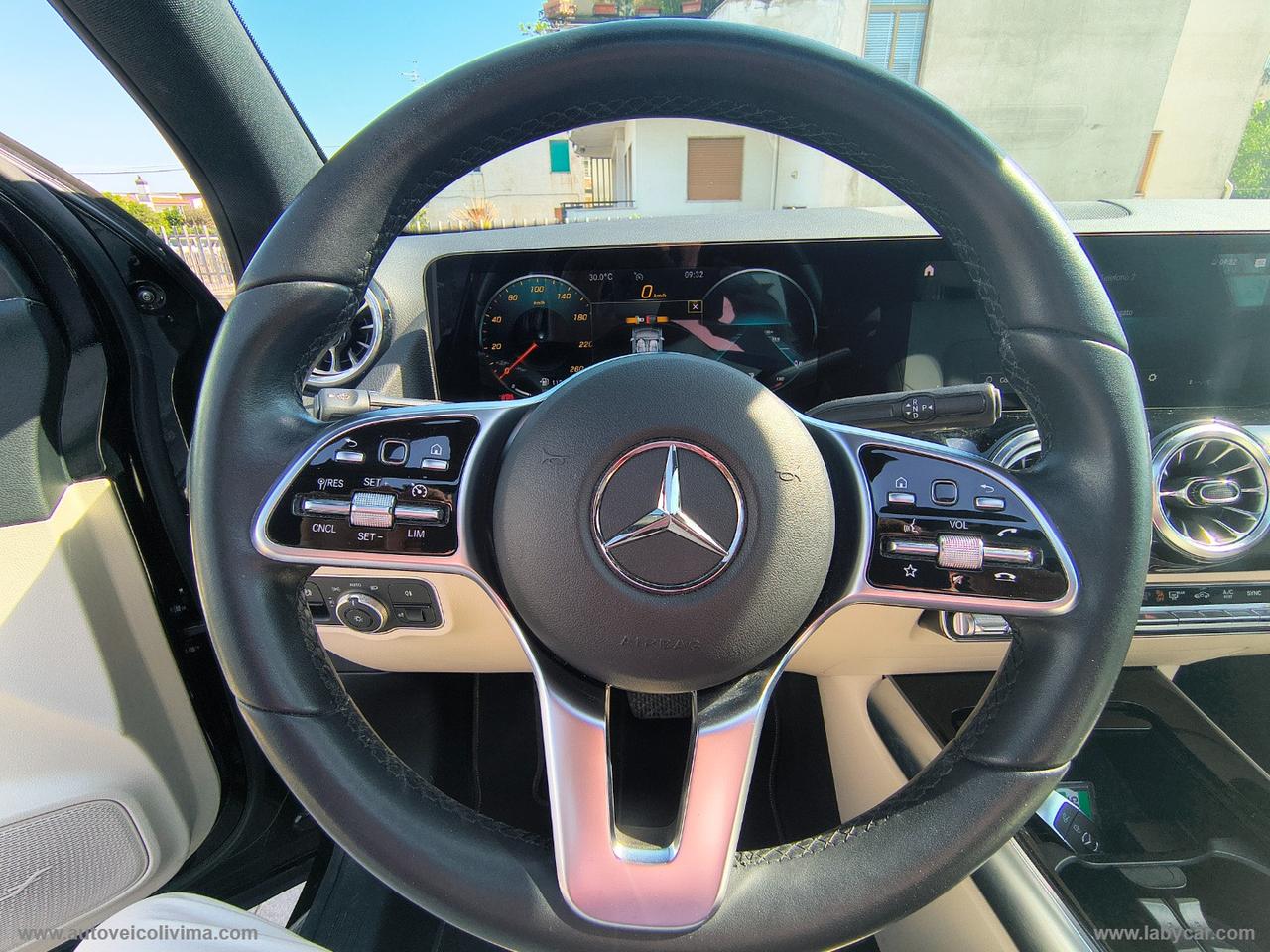MERCEDES-BENZ GLA 200 d Automatic Sport Plus TETTO APRIBILE - FARI MULTIBEAM