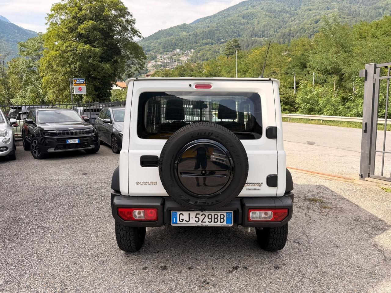 Suzuki Jimny 1.5 5MT PRO (N1)