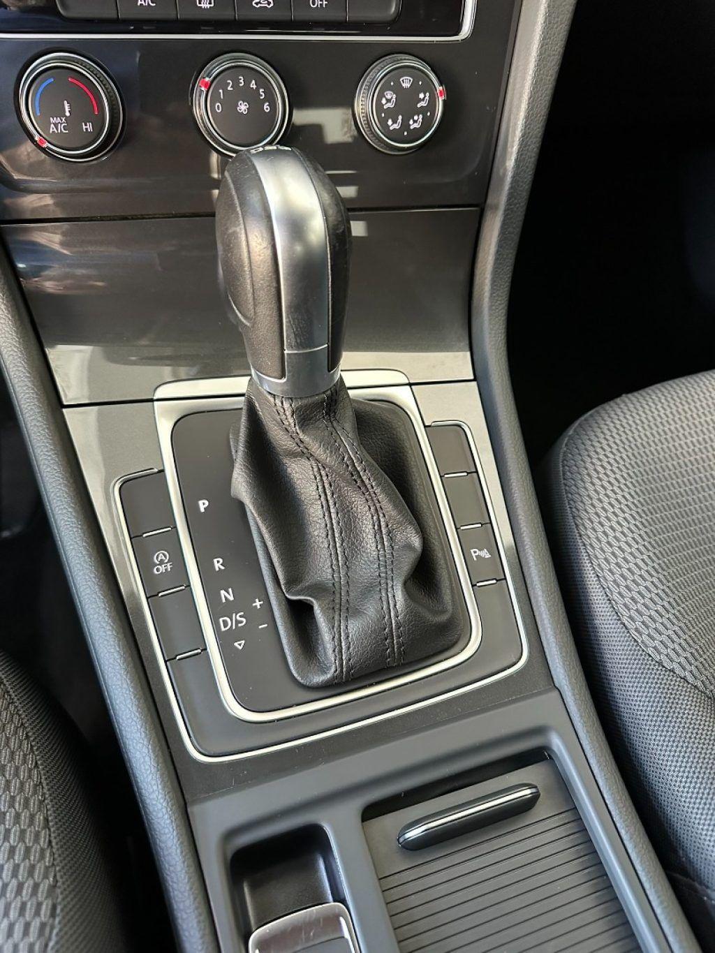 Volkswagen Golf 1.6 TDI 115 CV 5p. Business DSG - Carplay