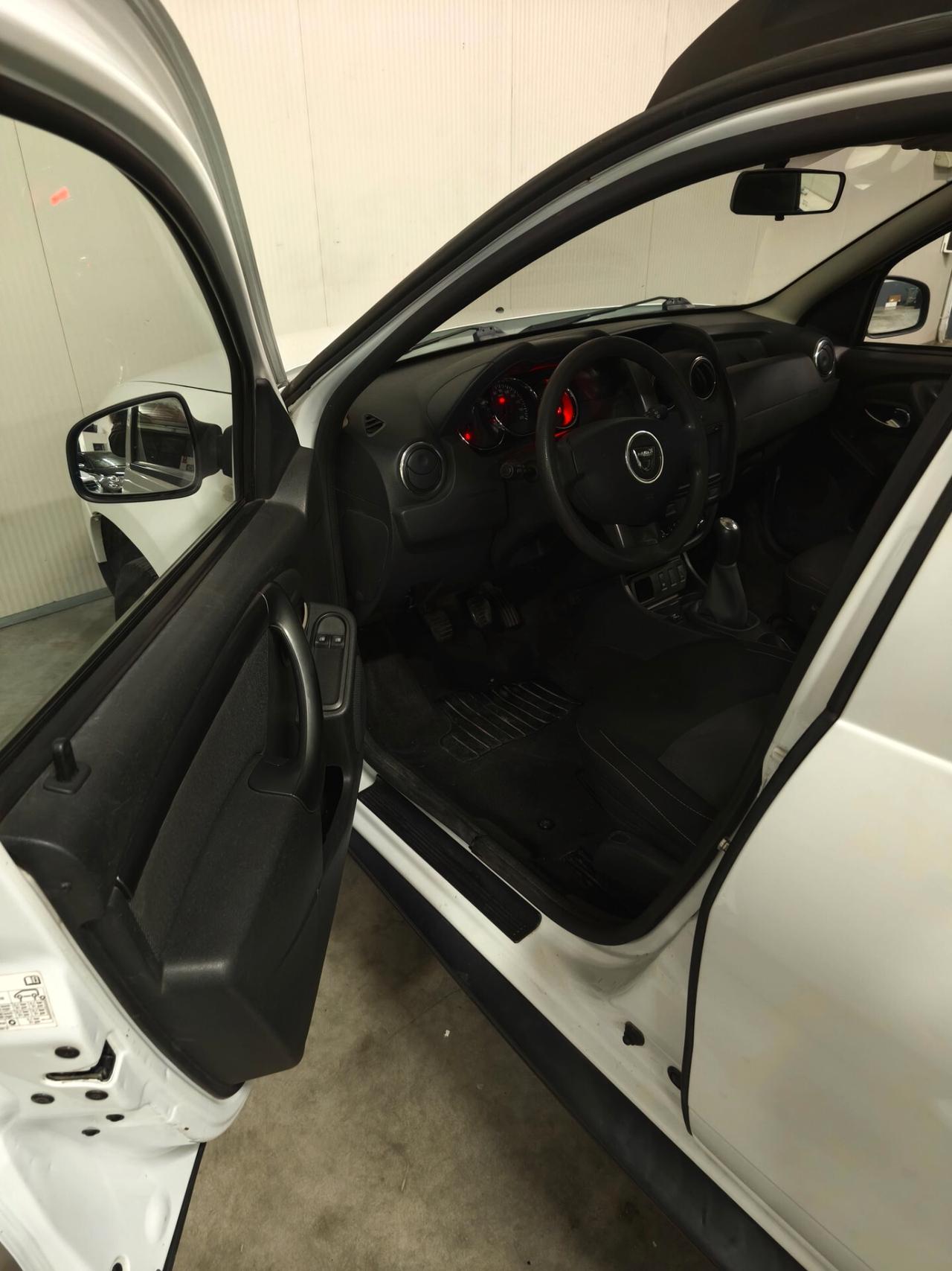 Dacia Duster 1.6,4x2 Serie Limitata Urban Explorer