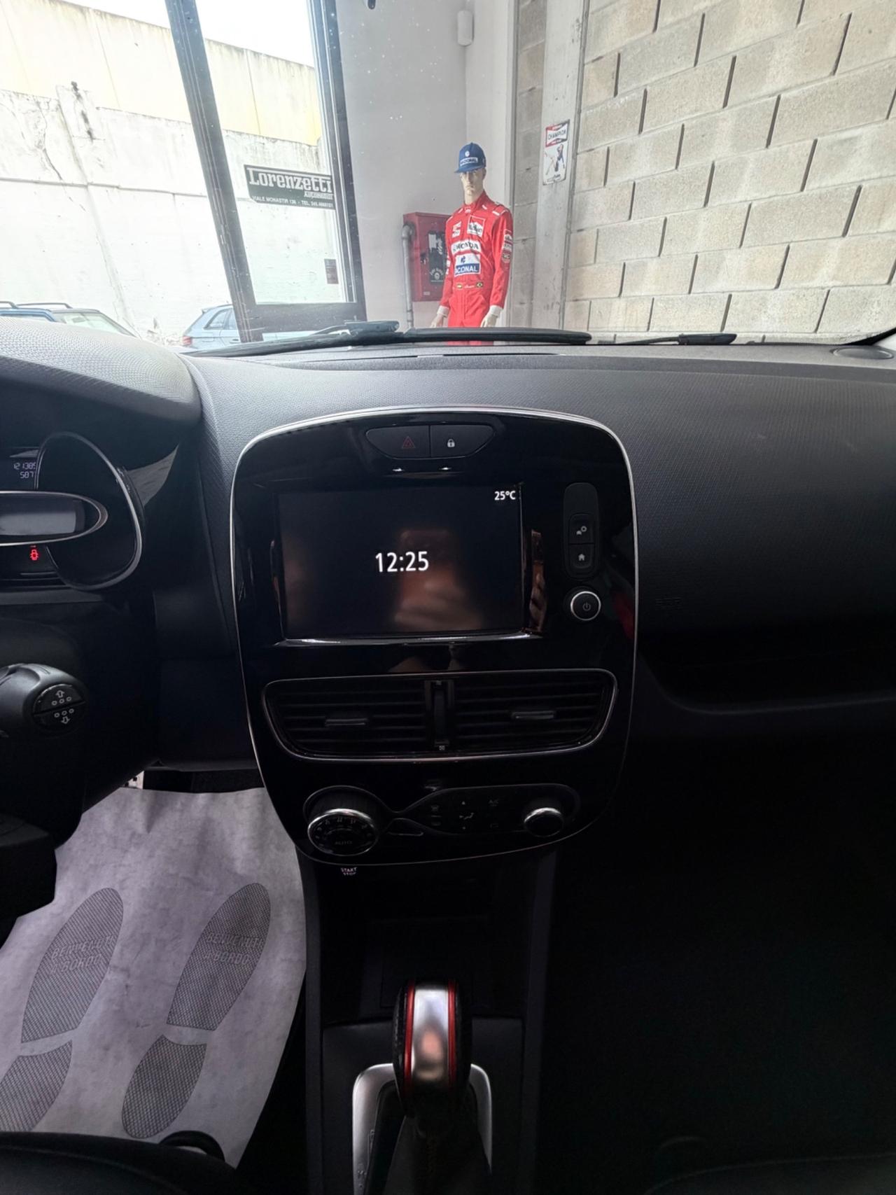 Renault Clio TCe 220CV R.S. Trophy