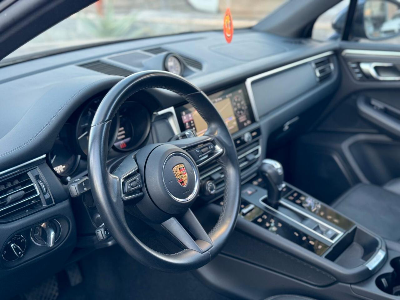 Porsche Macan 2.0 265 CV BLUE MIDNIGHT