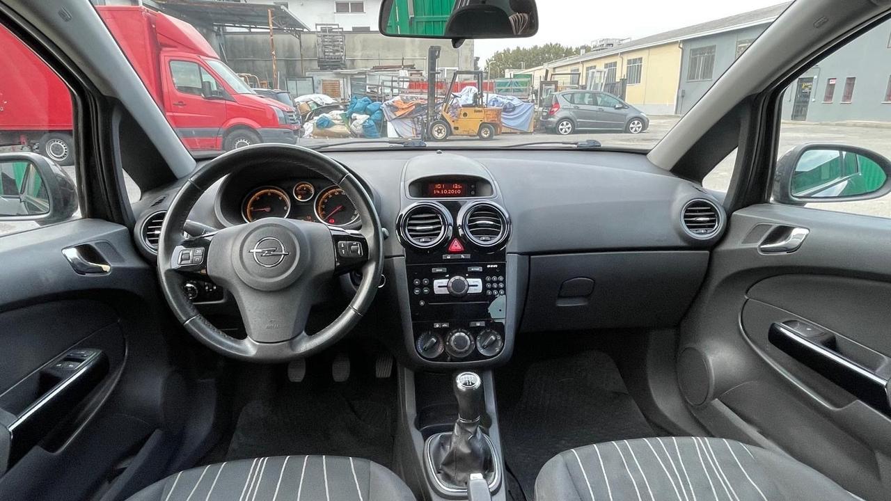 Opel Corsa 1.3 CDTI 90CV 5 porte Cosmo