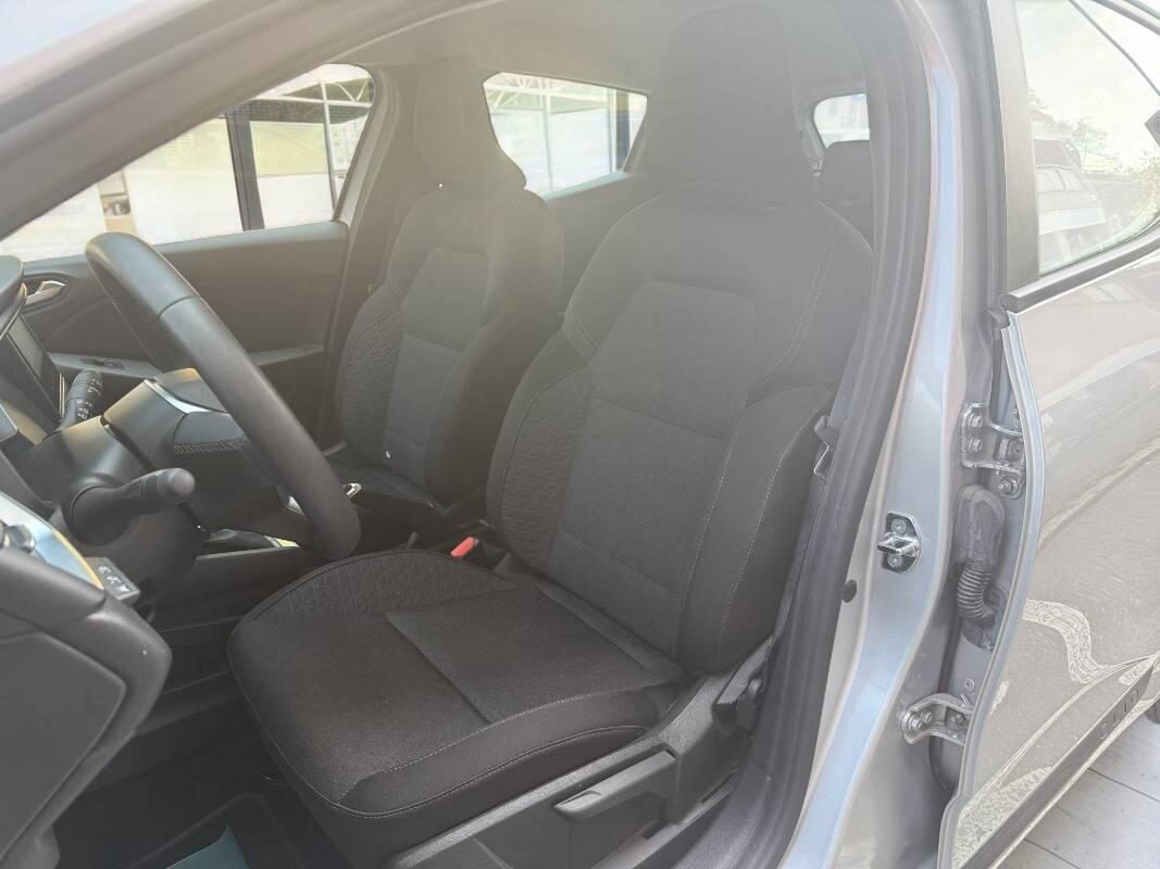 Renault Clio Clio V 2022 1.6 E-Tech hybrid Business 140cv auto