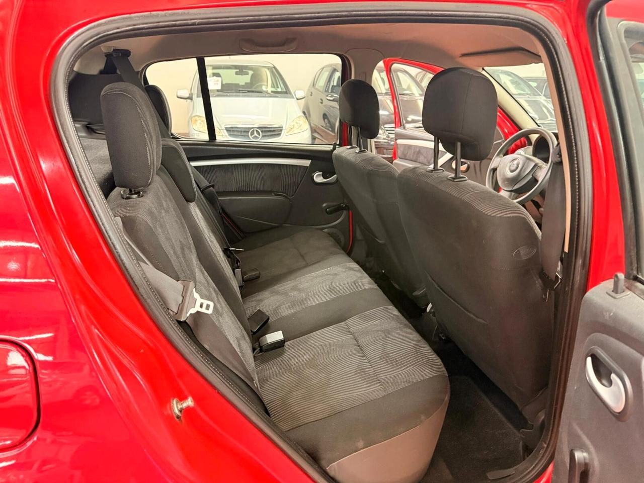 Dacia Sandero 1.4 GPL Lauréate ok Neopatentati
