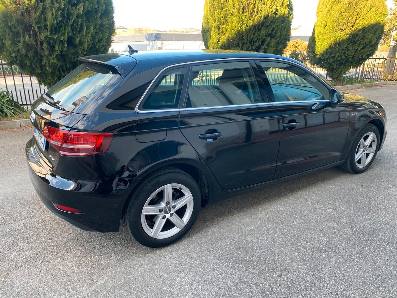 AUDI A3 1.4 G-TRON 110cv RESTYLING