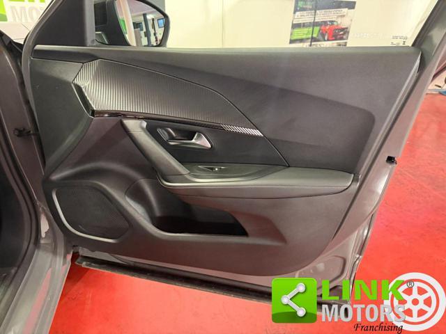 PEUGEOT 2008 PureTech 130 S&S EAT8 Allure