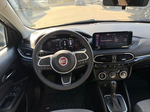 FIAT Tipo 1.5 Hybrid DCT SW Cross