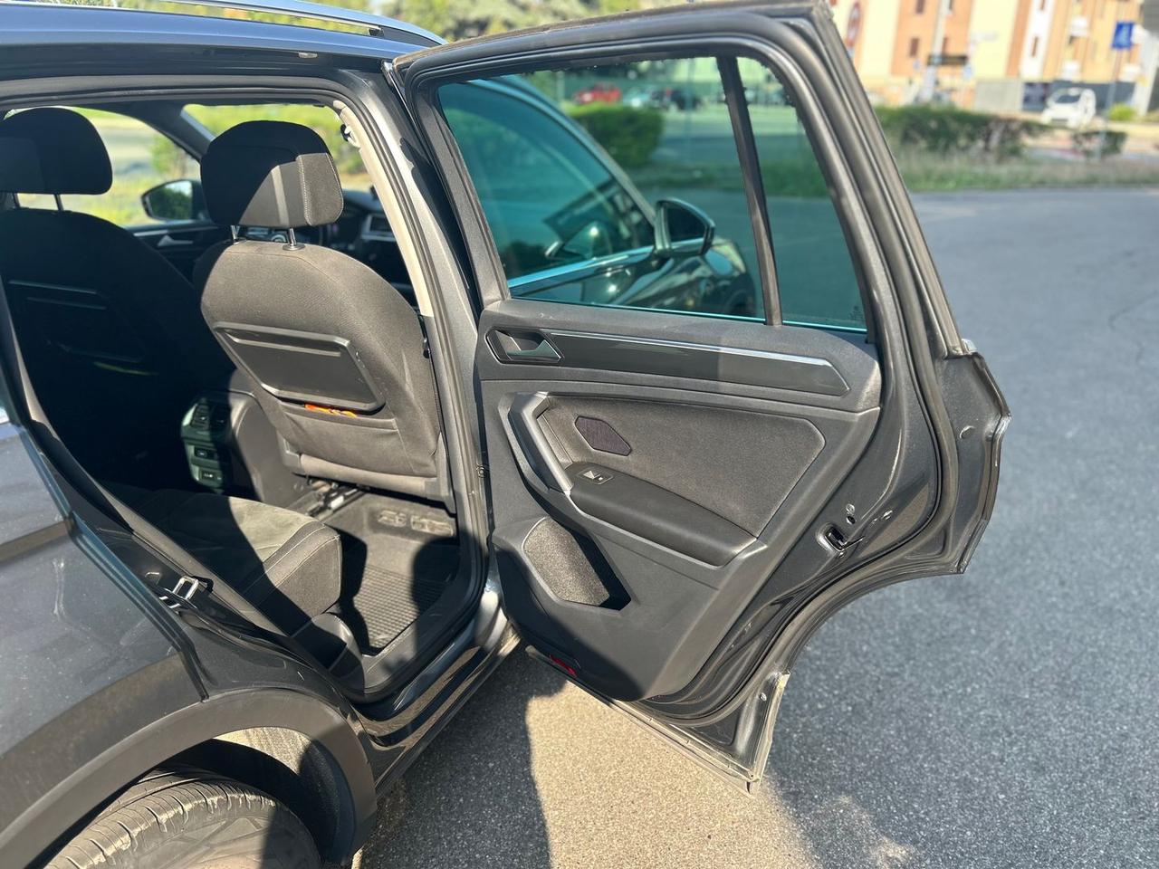 Volkswagen Tiguan Advanced 2.0 TDI #6541
