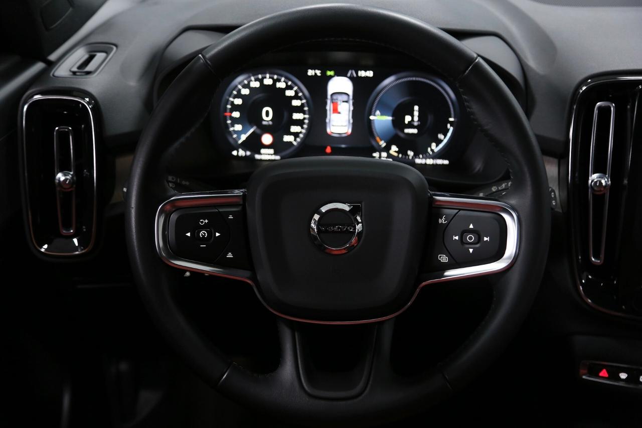 Volvo XC40 T5 Recharge Plug-in Hybrid Inscription auto