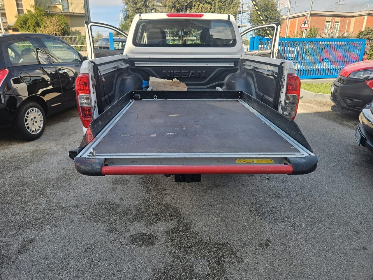 Nissan Navara 2.3 dCi 4WD Double Cab N-Connecta