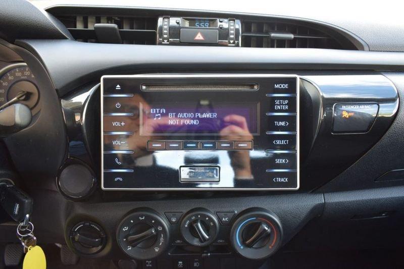 Toyota Hilux 2.4 D-4D 4WD 4 porte Double Cab N1 AUTOCARRO IVA ESPOSTA