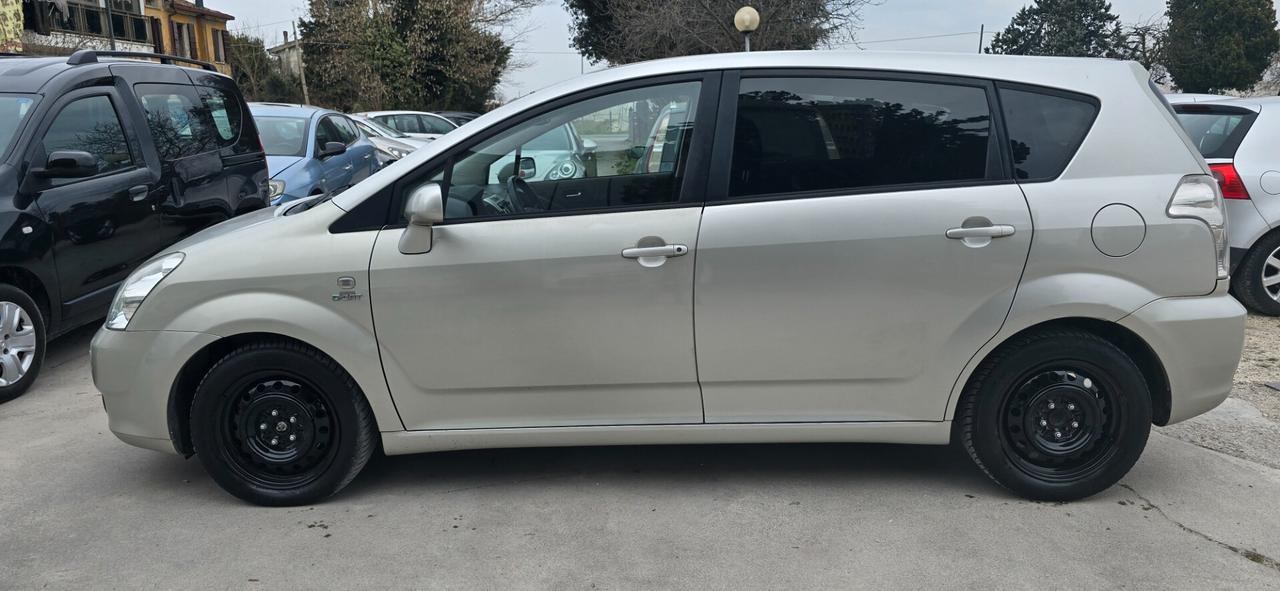 Toyota Corolla Verso 2.2 16V D-4D Sol