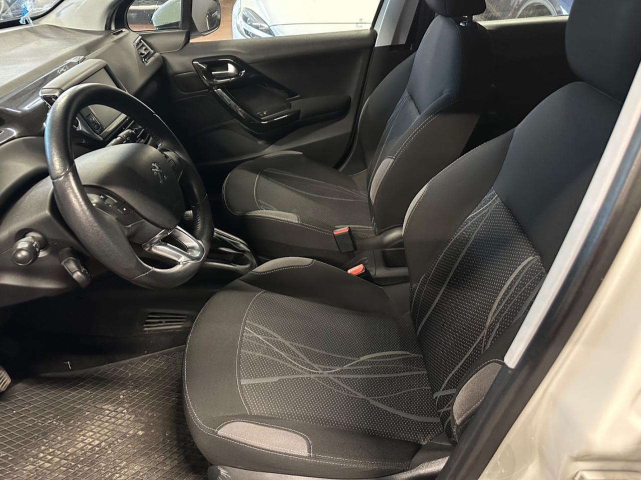 Peugeot 208 1.4 HDi 68 CV 5 porte Active