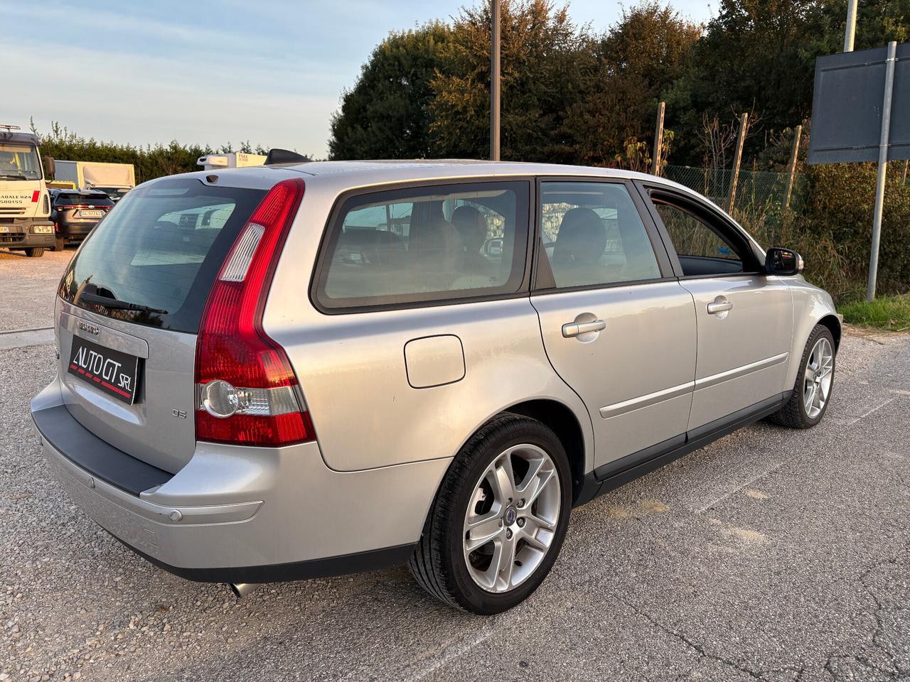 Volvo V50 2.0 D cat aut. Kinetic