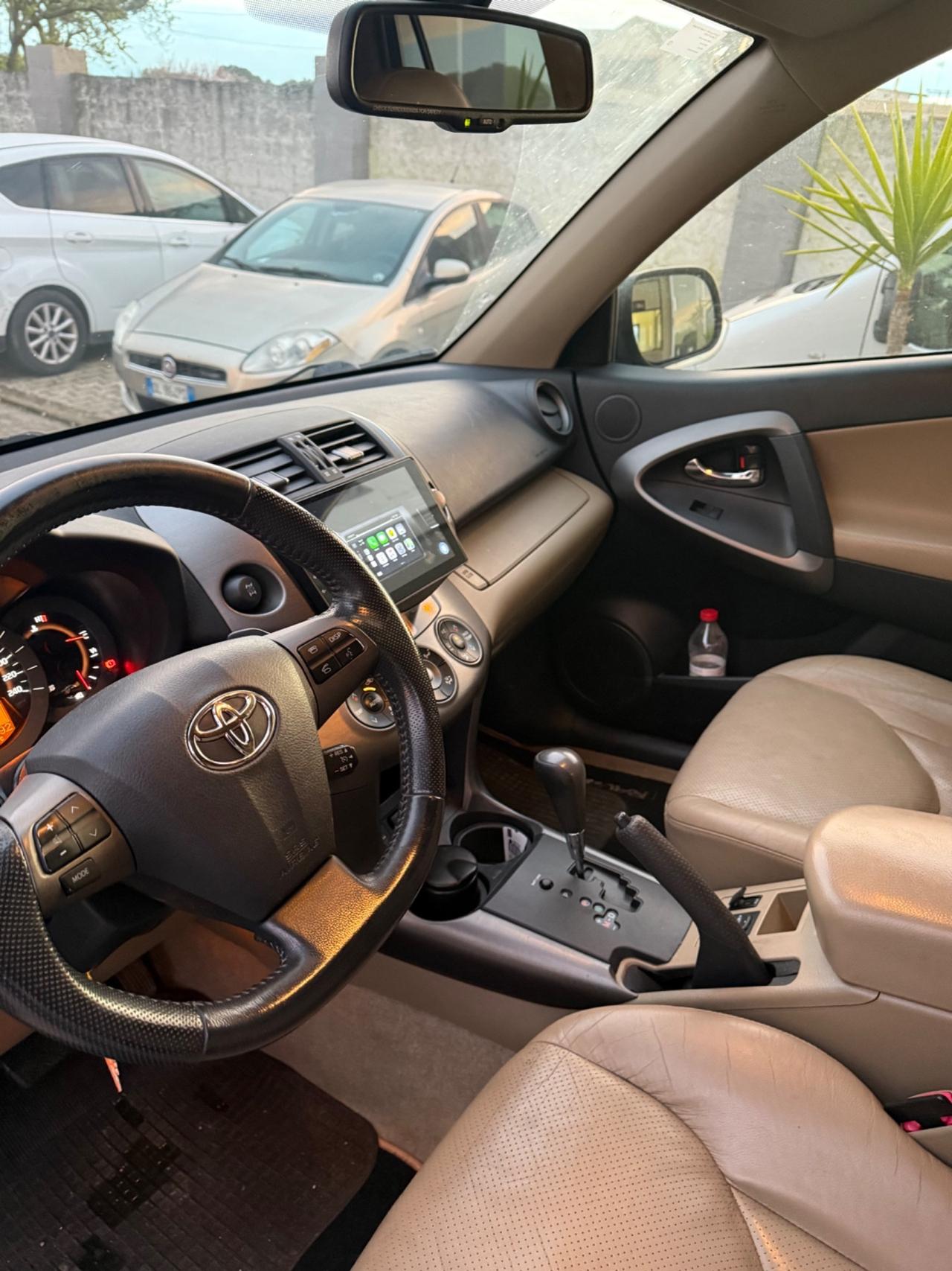 Toyota RAV4 2.2 D-4D 150 CV Luxury