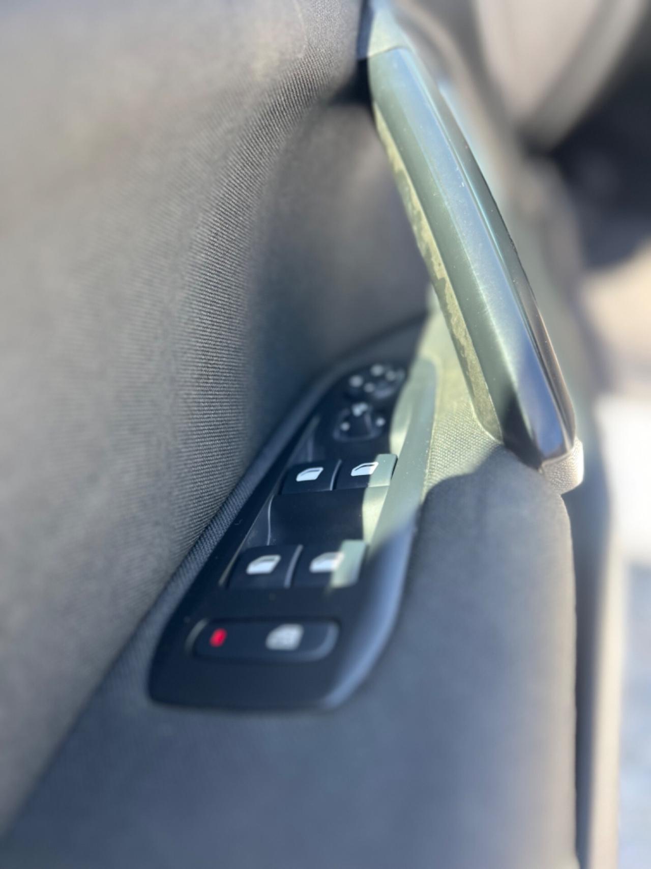 Peugeot 308 BlueHDi 100 S&S SW